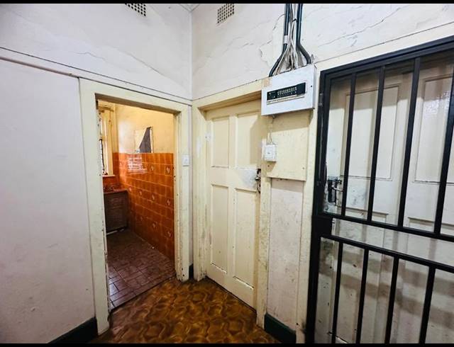 6 BEDROOM HOUSE FOR SALE IN GERMISTON STATION